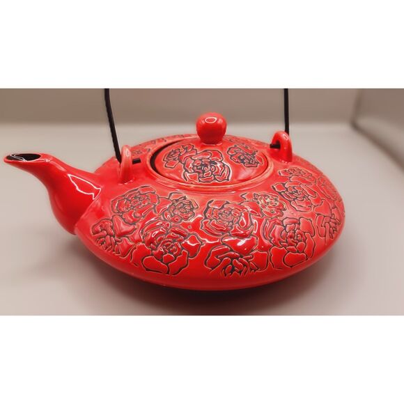 Wing Hop Fung Teas Gift Set Red and Black Roses Ceramic Tea Service for 4 - Picture 10 of 14